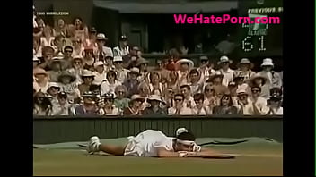 A Collection Of 90s Sports Oops Upskirt Moments thumbnail