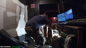 Nu moon in with deejay private moment with west bonanza