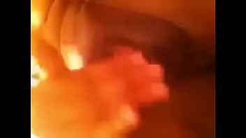 She playing with pussu