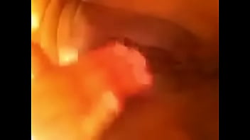 She playing with pussu