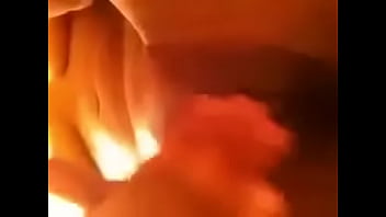 She playing with pussu