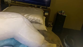 Girl gets freaking hot sexy playtime