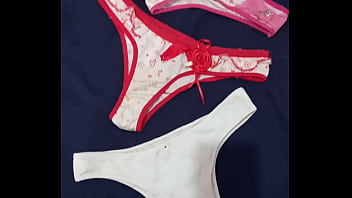 Calcinha da irmãzinha linda de 18 anos