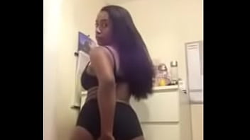 What is her name qual nome dela