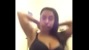 What is her name qual nome dela