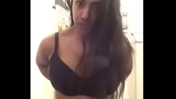 What is her name qual nome dela