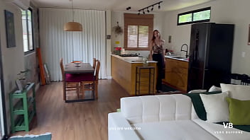 Milf argentina hace cornudo al marido con su mejor amiga