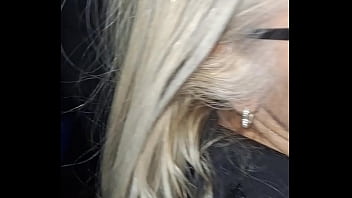 Meu Marido Me Levou Novamente No Cinema Porno Porque Queria Ver Novos Machos Esporrando Na Minha Cara E Boca E Eu Adorei De Novo thumbnail