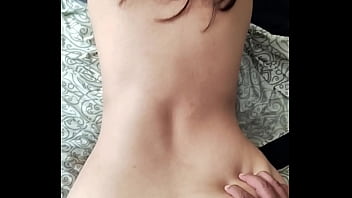 Por el culo muy temprano