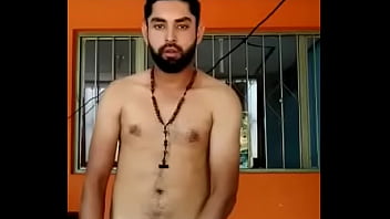 Desi Masturbating thumbnail