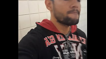 Safadeza No Banheiro Da Academia Adrenalina A Mil Com Esses Machos Full Sheer thumbnail