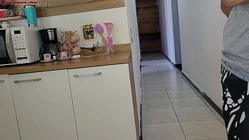 Sexo arriscado enquanto meu marido estava no banho transei com amigo dele quase fomos pego