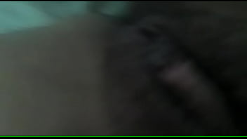 Me muestra su vagina