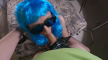 I couldn’t resist and fucked my milf neighbor and came on her glasses