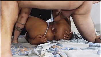 Solo quería conversar con mi padrastro y termine con el ano dilatado creampie Solo quería conversar con mi padrastro y termine con el ano dilatado creampie