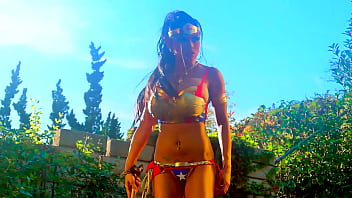 Wonder woman big tits cosplay