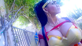Wonder woman big tits cosplay