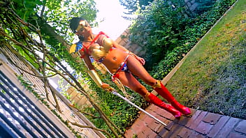 Wonder woman big tits cosplay