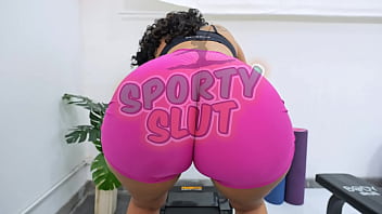 Omg there is a new bubble butt but pear shaped big booty latina in town