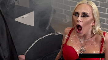 Seduced by dracula with vinna reed by vipissy