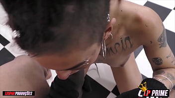 A deusa roots gritando com pau socado no cu caroleta roots lp produções