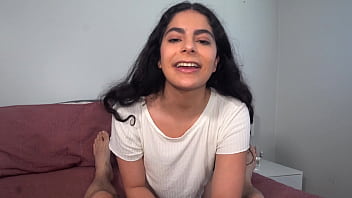 Petite charmer angel gostosa seeks professional help