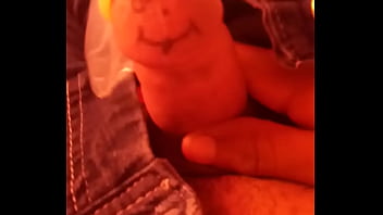 Zé gotinha precisa de buceta