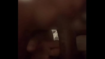 Que mamada em ele na que n deixou mostrar o rosto dele aqui so la no privacy