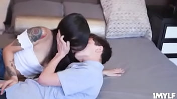 Milf tongue tricks of the 4