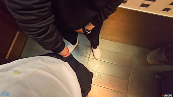 Meine muschi hält seinen schwanz fest als ob sie ihn nicht loslassen möchte