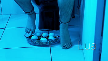 Dirty toes and soles for a snack