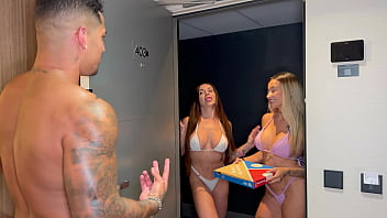Delivering pizza and two horny women ready to squeeze a big cock