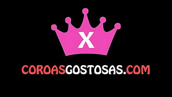 Coroa safada levando pau por traz