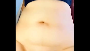 Mi nuevo amigo que compré en temu hizo que mi coño apretando se corriera a chorros