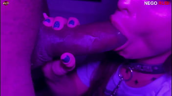 Coloquei a coleira na vagabunda para ela me obedecer arrombei ela toda com minha rola gigante