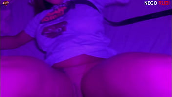 Coloquei a coleira na vagabunda para ela me obedecer arrombei ela toda com minha rola gigante