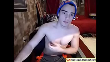 Garoto Lindo Com Pau Durão Na Cam Chartubandoblogspotcom thumbnail