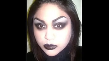 Gothic make up look