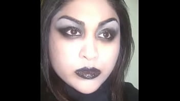 Gothic make up look