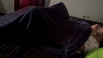 Me masturbo viendo una orgia lesbica recien levantada astarioth