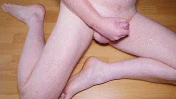 Cumshot Over Thighs thumbnail