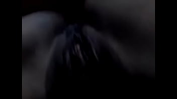 Puta venezolana se masturba parte 4