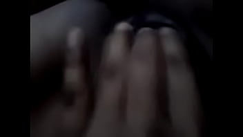 Puta venezolana se masturba parte 4