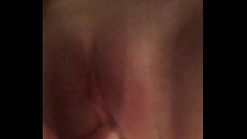 Brunette fuck herself