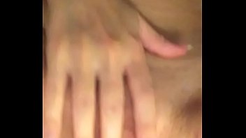 Brunette fuck herself