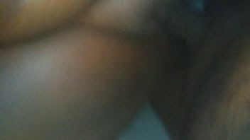 Negão fodendo bucetinha