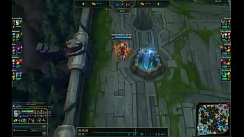 Mulher loirinha fodendo gostosinho sem camisinha