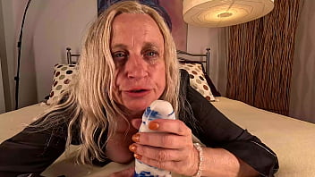 With the mega anal dildo for the perfect prolapse orgasm