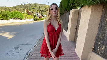 Paola 21ans nouvelle pépite pour j&m