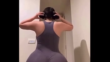Big ass twerk